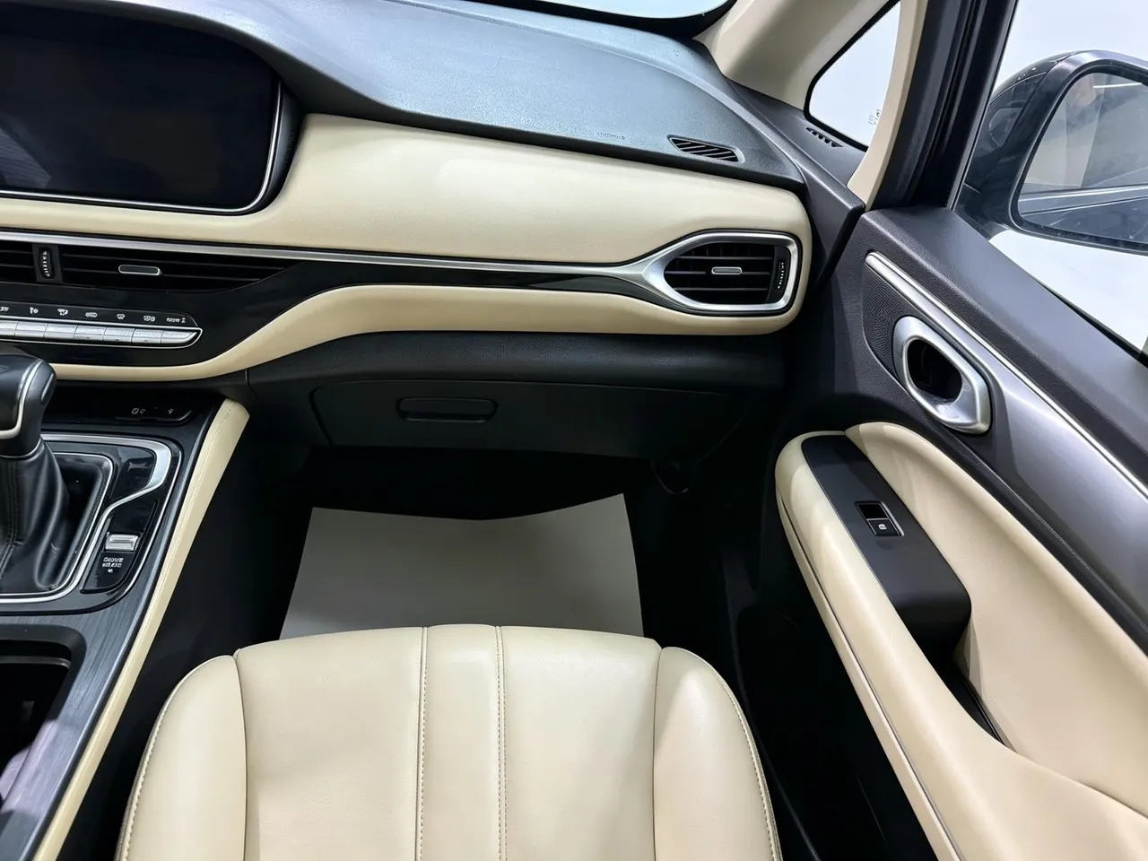Chuanqi 2021 M6 1.5T 270T Deluxe Edition 7-seat Automatic Gear 10