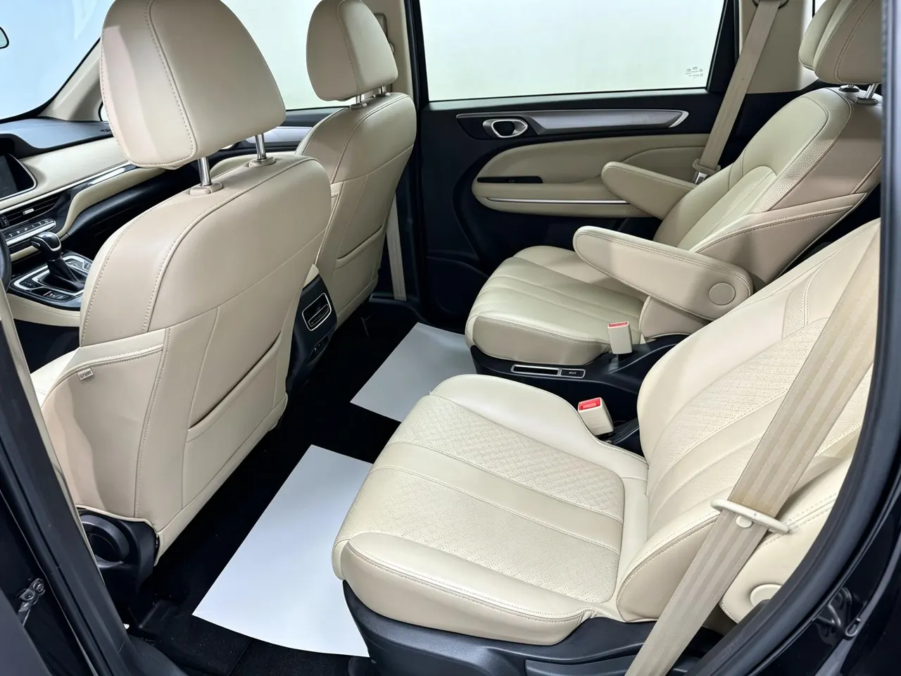 Chuanqi 2021 M6 1.5T 270T Deluxe Edition 7-seat Automatic Gear 17
