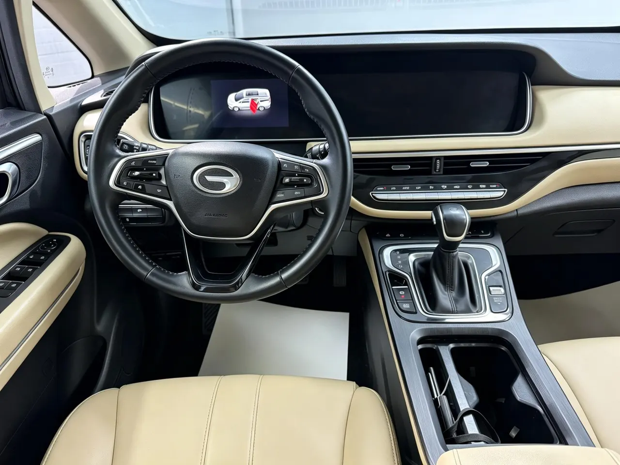 Chuanqi 2021 M6 1.5T 270T Deluxe Edition 7-seat Automatic Gear 5