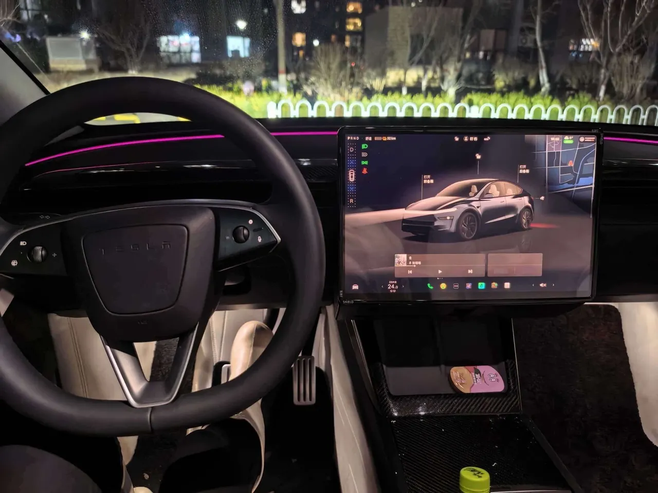 Tesla 2025 Model Y long endurance all-wheel drive version automatic transmission 8