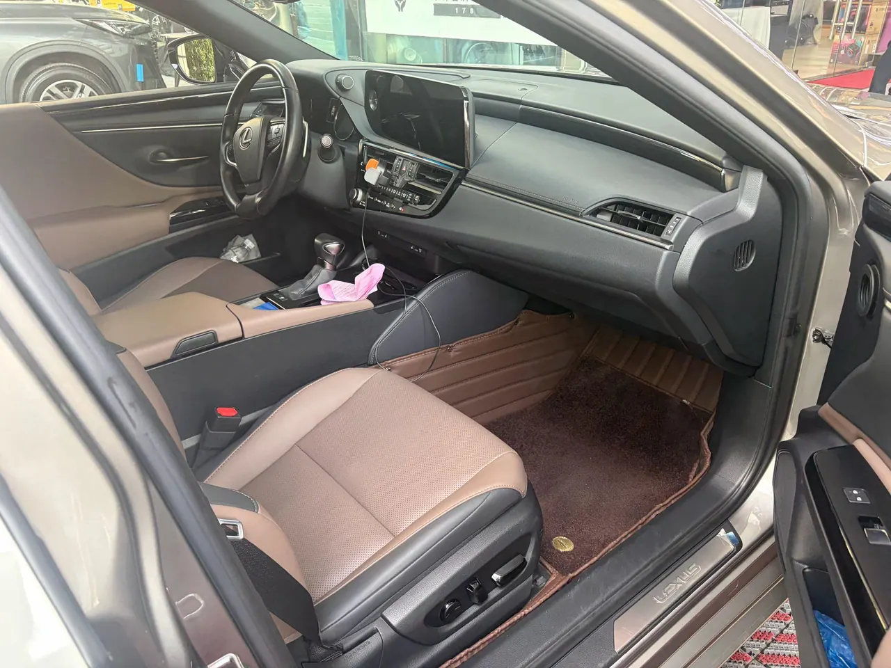 Lexus ES (Imported) 2022 ES300h 2.5 Stepless Premium Edition Automatic Gear 6
