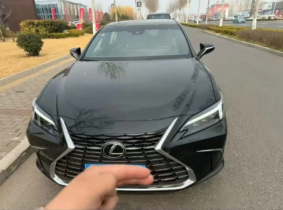 Lexus ES (Imported) 2022 ES300h 2.5 Stepless Premium Edition Automatic Gear 3