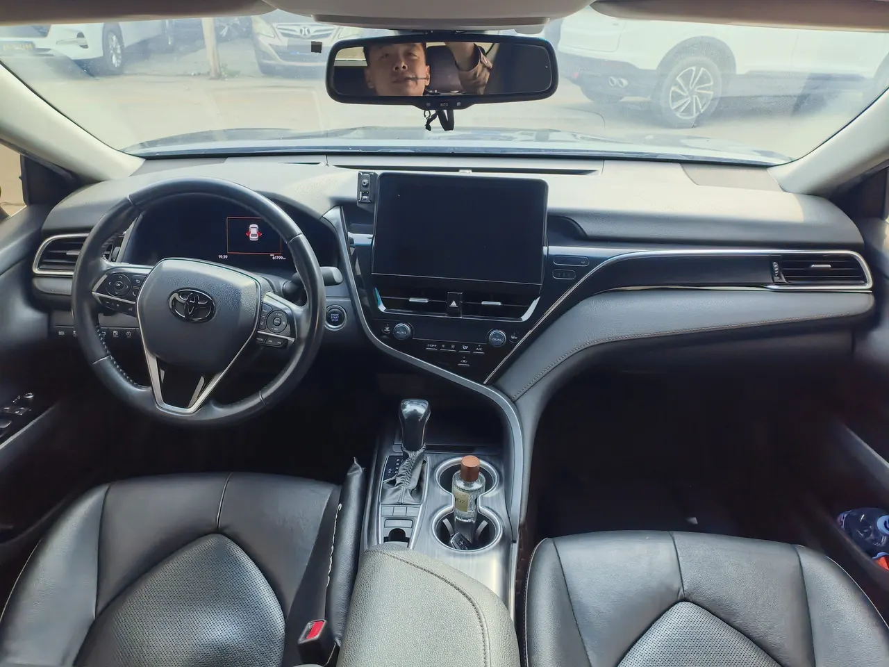 Toyota 2021 Camry 2.5G Deluxe Edition Automatic Gear 5