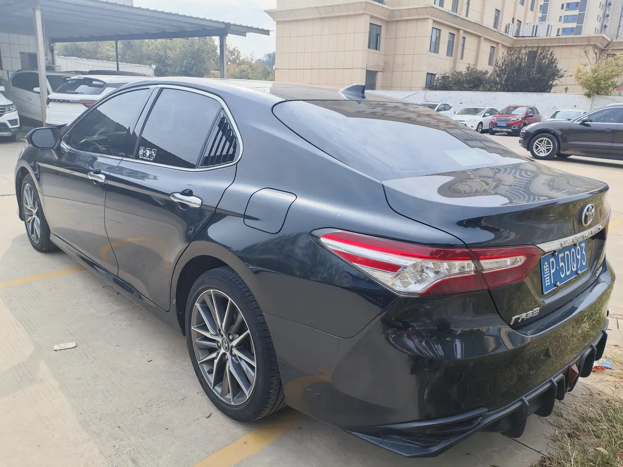 Toyota 2021 Camry 2.5G Deluxe Edition Automatic Gear 8