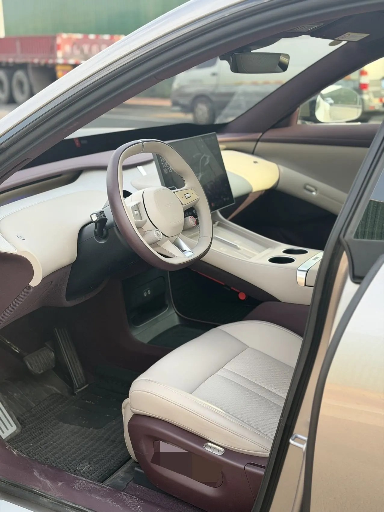 MI 2025 YU7 Long Endurance Rear Drive Automatic Gear 6