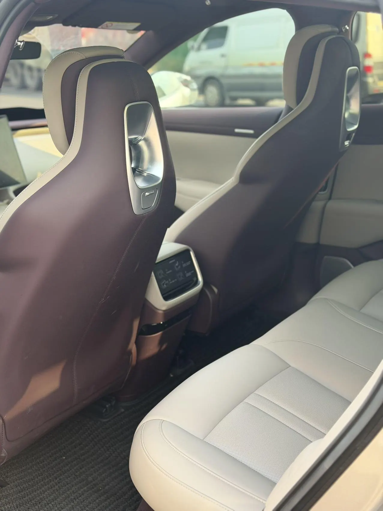 MI 2025 YU7 Long Endurance Rear Drive Automatic Gear 8