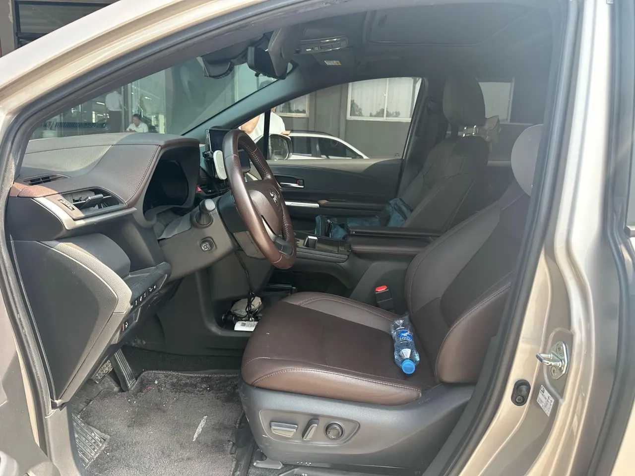 Toyota 2021 Sana 2.5 Stepless Platinum Edition Automatic Transmission 2