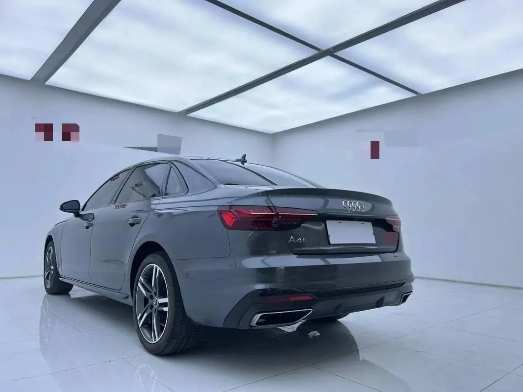 Audi 2022 A4L 2.0TFSI 40TFSI Deluxe Dynamic Automatic 9