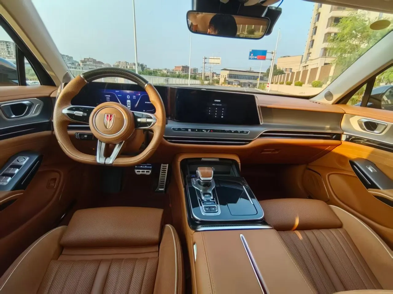 HongQi 2025 H9 48V 2.0T two-wheel drive flag smooth private fashion version 5 automatic gear 2
