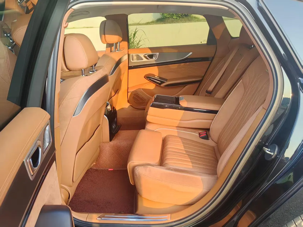 HongQi 2025 H9 48V 2.0T two-wheel drive flag smooth private fashion version 5 automatic gear 6