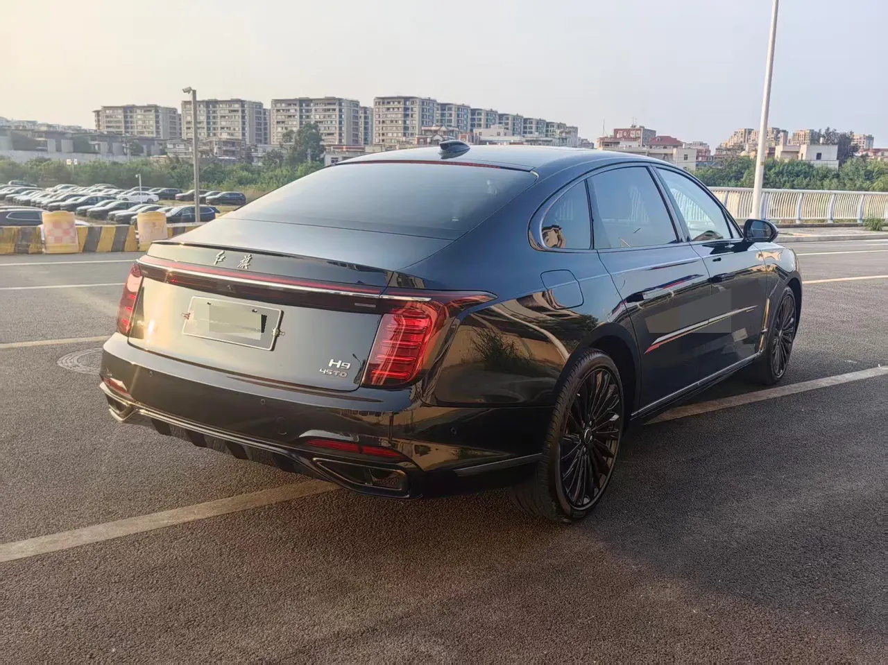 HongQi 2025 H9 48V 2.0T two-wheel drive flag smooth private fashion version 5 automatic gear 7
