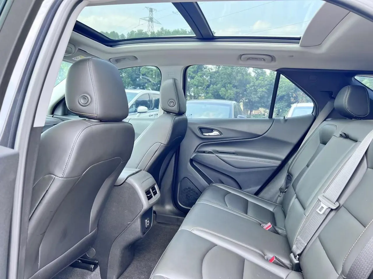 Chevrolet 2021 boundary explorers 1.5T 535T automatic gear 4