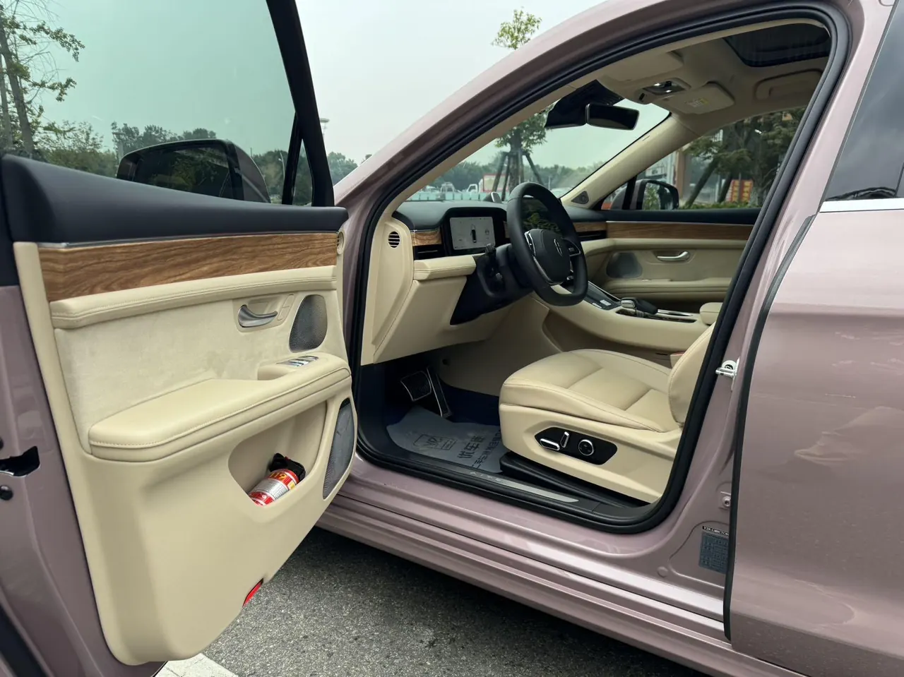AITO 2022 AITO M5 EV rear drive standard version automatic gear 4