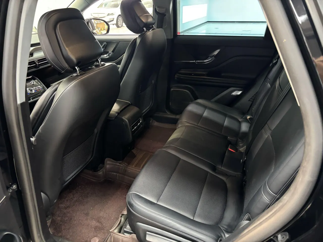 Lincoln 2022 adventurer 2.0T two-wheel drive exclusive edition (facelift) automatic gear 4