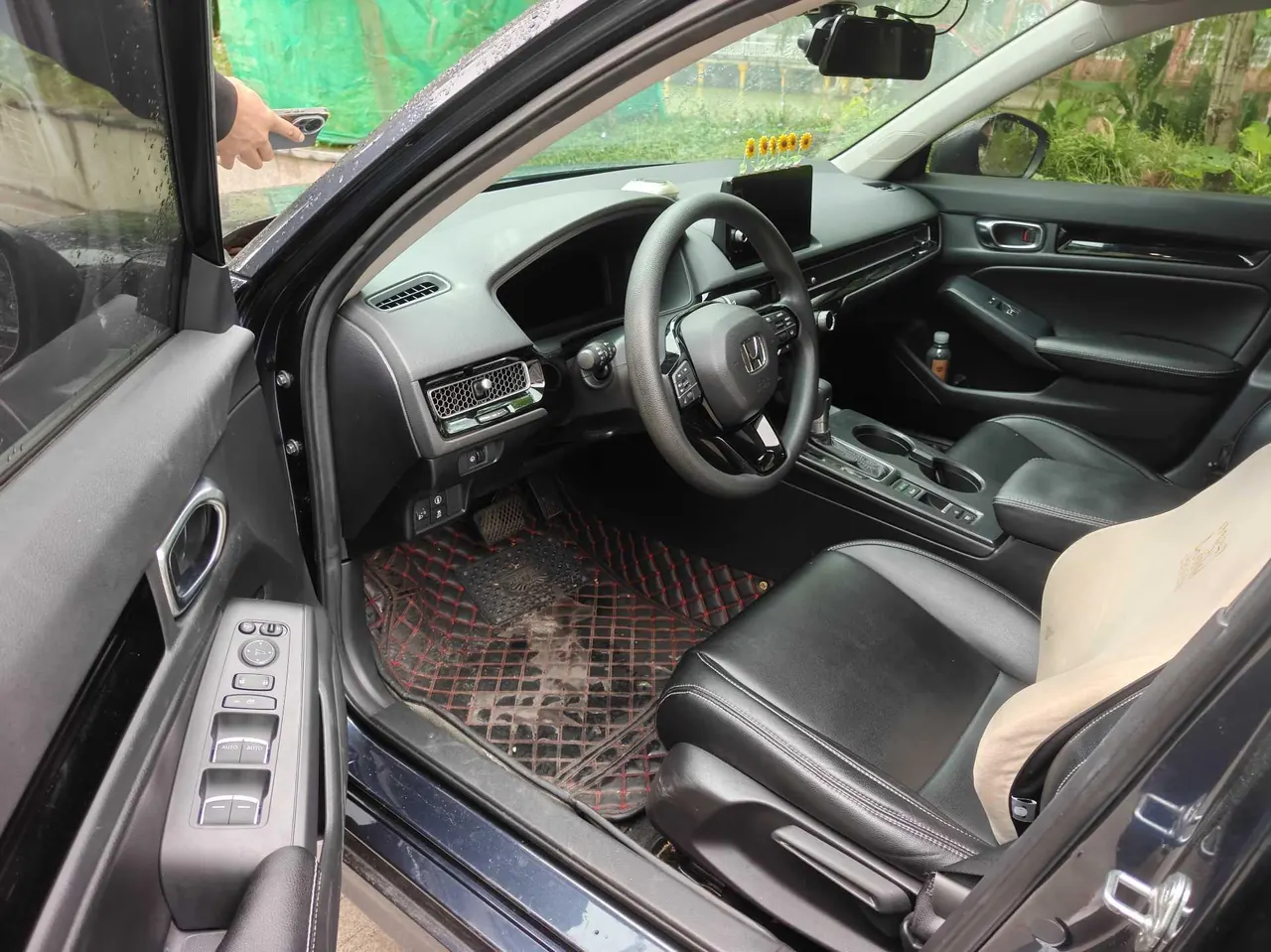 Honda 2022 Civic 1.5T Stepless 240TURBO Dynamic Automatic Gear 3