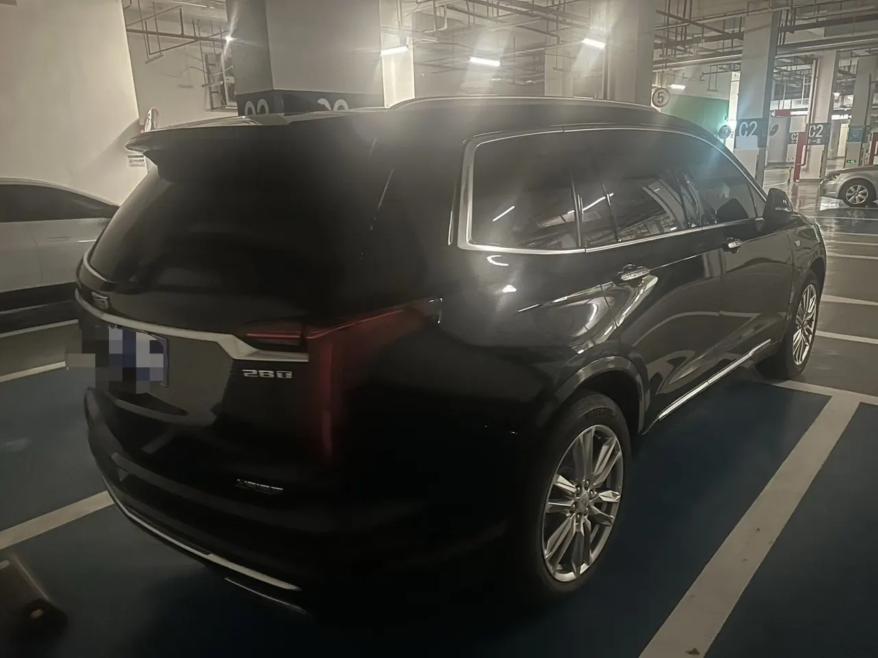 Cadillac 2022 XT6 48V 2.0T 6-seat two-wheel drive luxury automatic gear 5