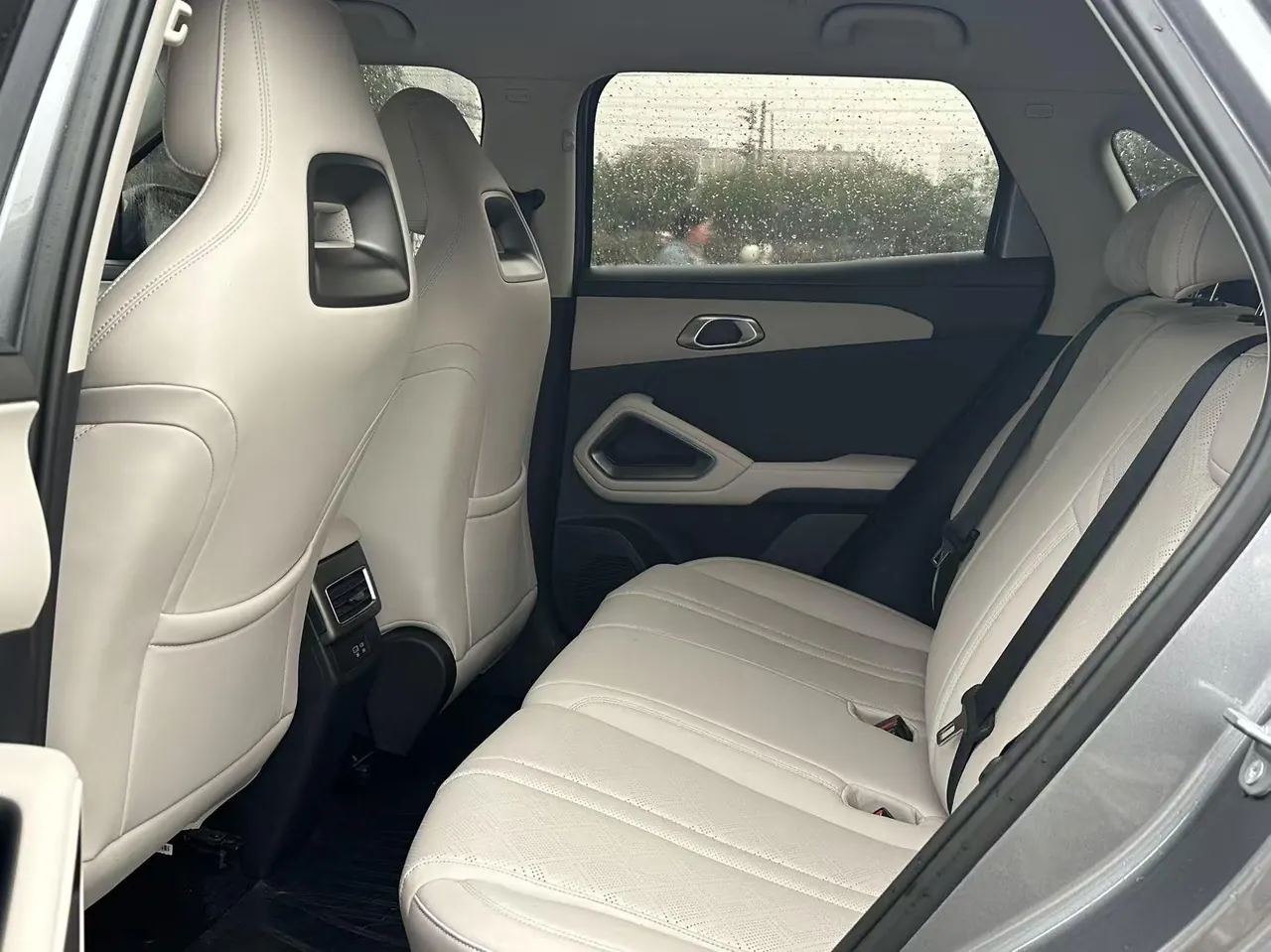 BYD 2025 Yuan UP Smart Driving 401KM Leading Automatic Gear 4