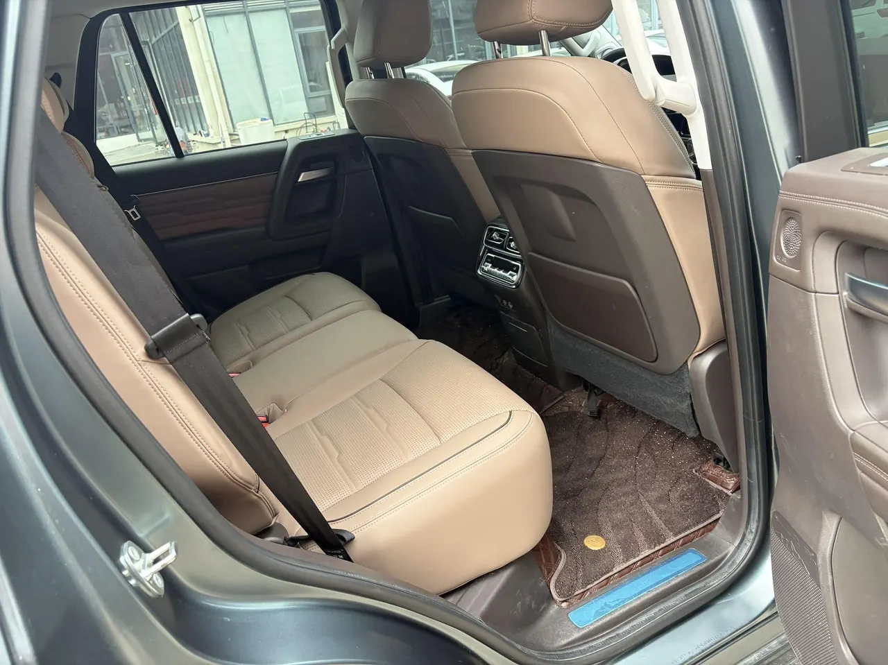 Beijing 2022 BJ60 48V 2.0T 51 Edition 5-seat automatic gear 3