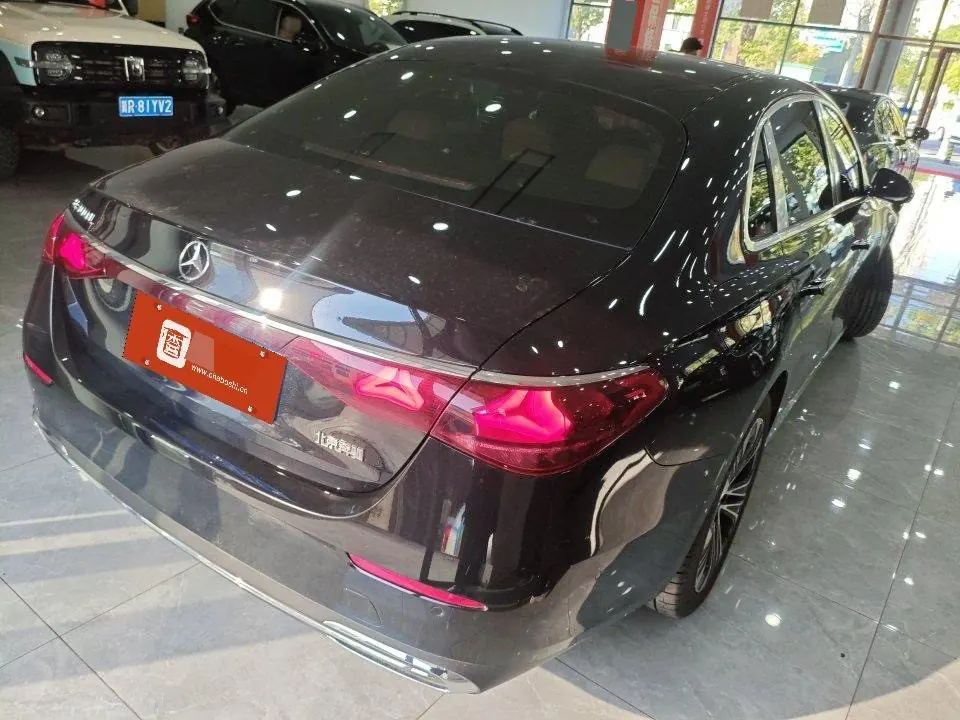 Mercedes Benz E Class 2025 E 300 L 48V 2.0T Luxury Automatic Gear 2