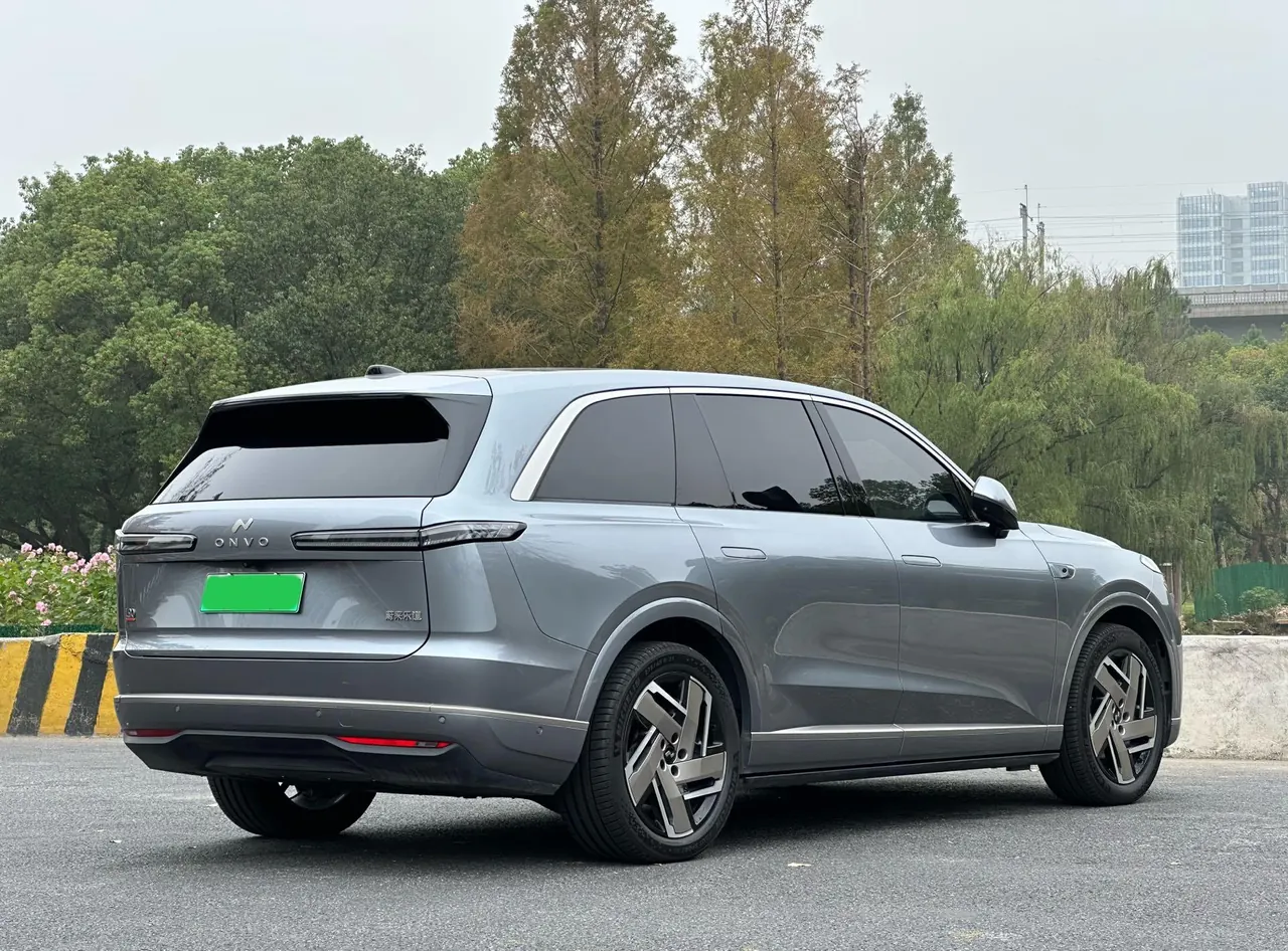 ONVO 2025 L90 Ultra Six‑Seater Automatic 4