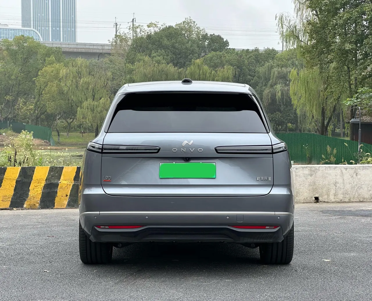 ONVO 2025 L90 Ultra Six‑Seater Automatic 5