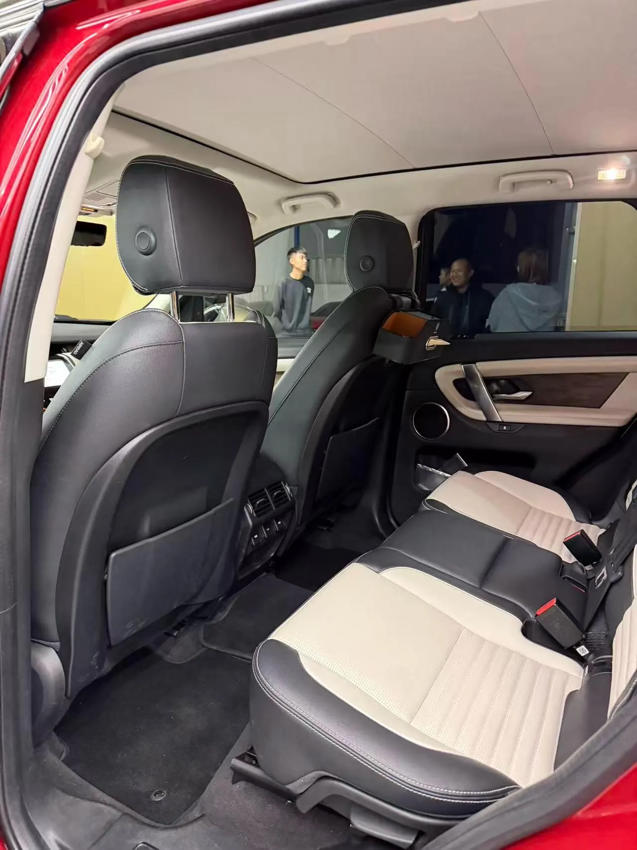 Land Rover 2020 Discovery Sports Edition 48V 2.0T 249PS R-Dynamic SE Performance Technology Edition 7-seat Automatic Gear 8
