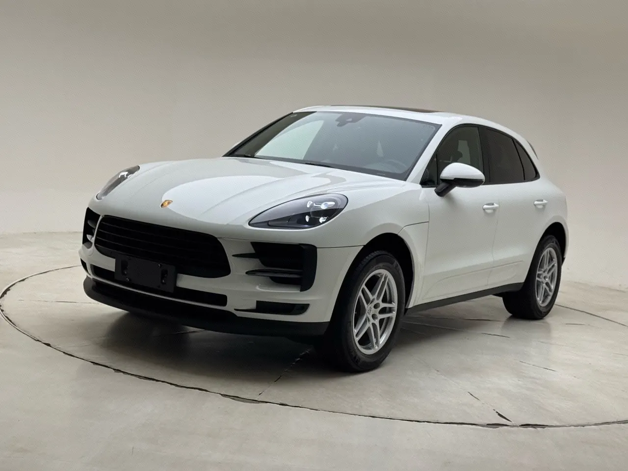 Porsche Macan (Imported) 2021 Macan 2.0T Automatic Gear - View 1