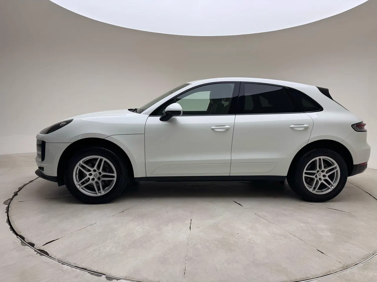 Porsche Macan (Imported) 2021 Macan 2.0T Automatic Gear 4