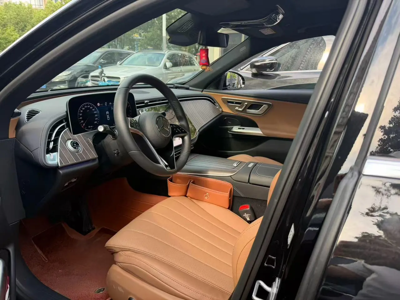 Mercedes Benz E-Class 2025 model E 300 L 48V 2.0T Luxury Edition Automatic 2