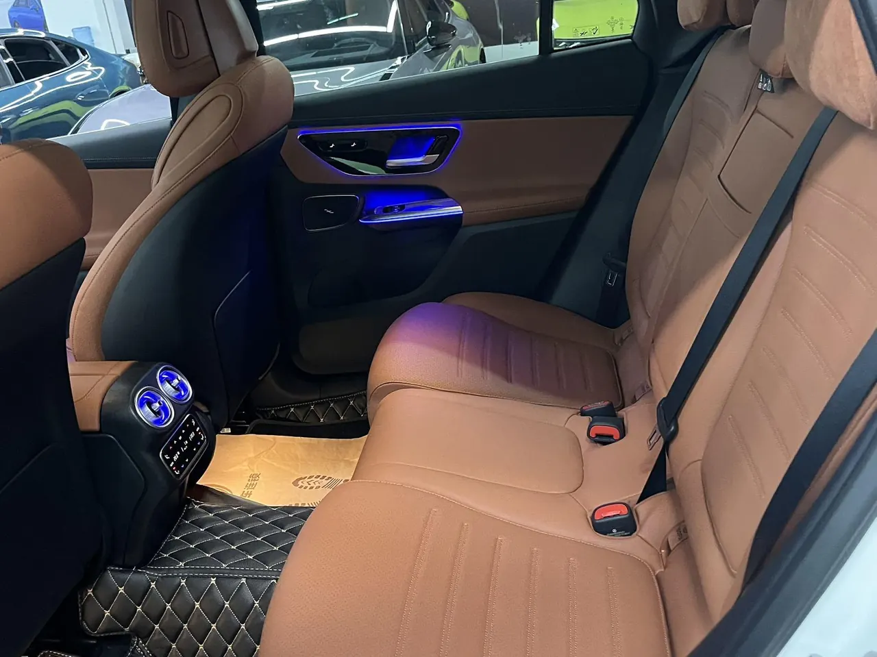 Mercedes Benz 2024 GLC 260 L 4MATIC 48V 2.0T Luxury 5-seat (Modified) Automatic Gear 4