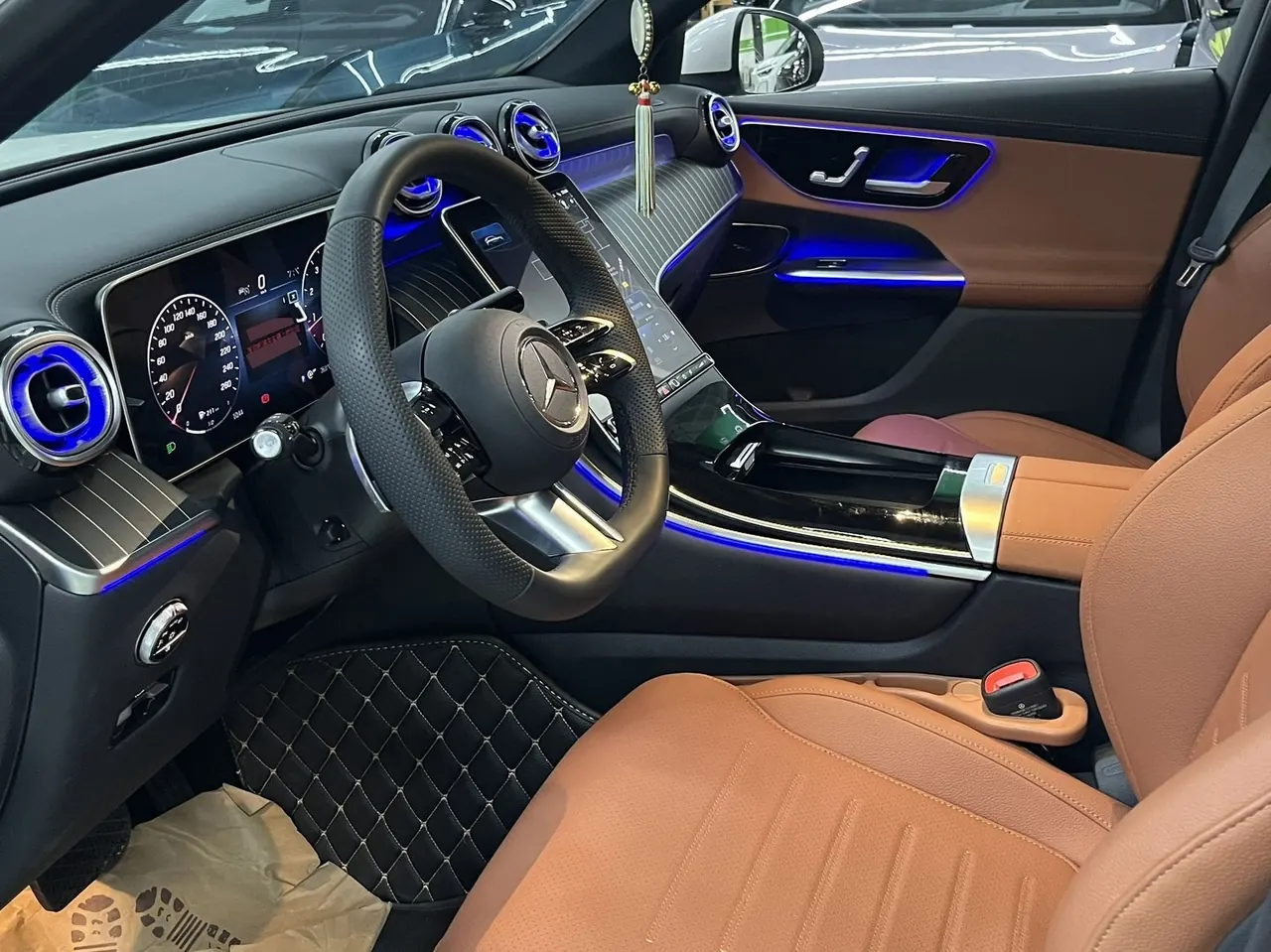 Mercedes Benz 2024 GLC 260 L 4MATIC 48V 2.0T Luxury 5-seat (Modified) Automatic Gear 6