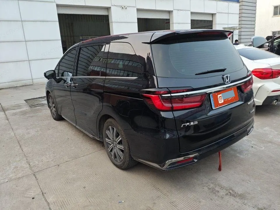 Honda 2024 Odyssey Hybrid 2.0 Stepless Sharp and Pleasant Edition Automatic Gear 6