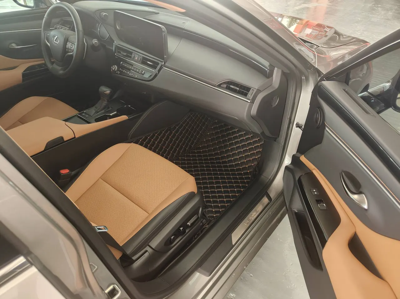 Lexus ES (Imported) 2023 ES200 2.0 Stepless Premium Edition Automatic Gear 2