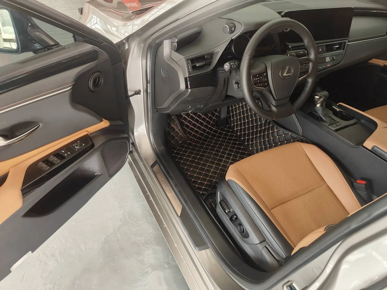 Lexus ES (Imported) 2023 ES200 2.0 Stepless Premium Edition Automatic Gear 4