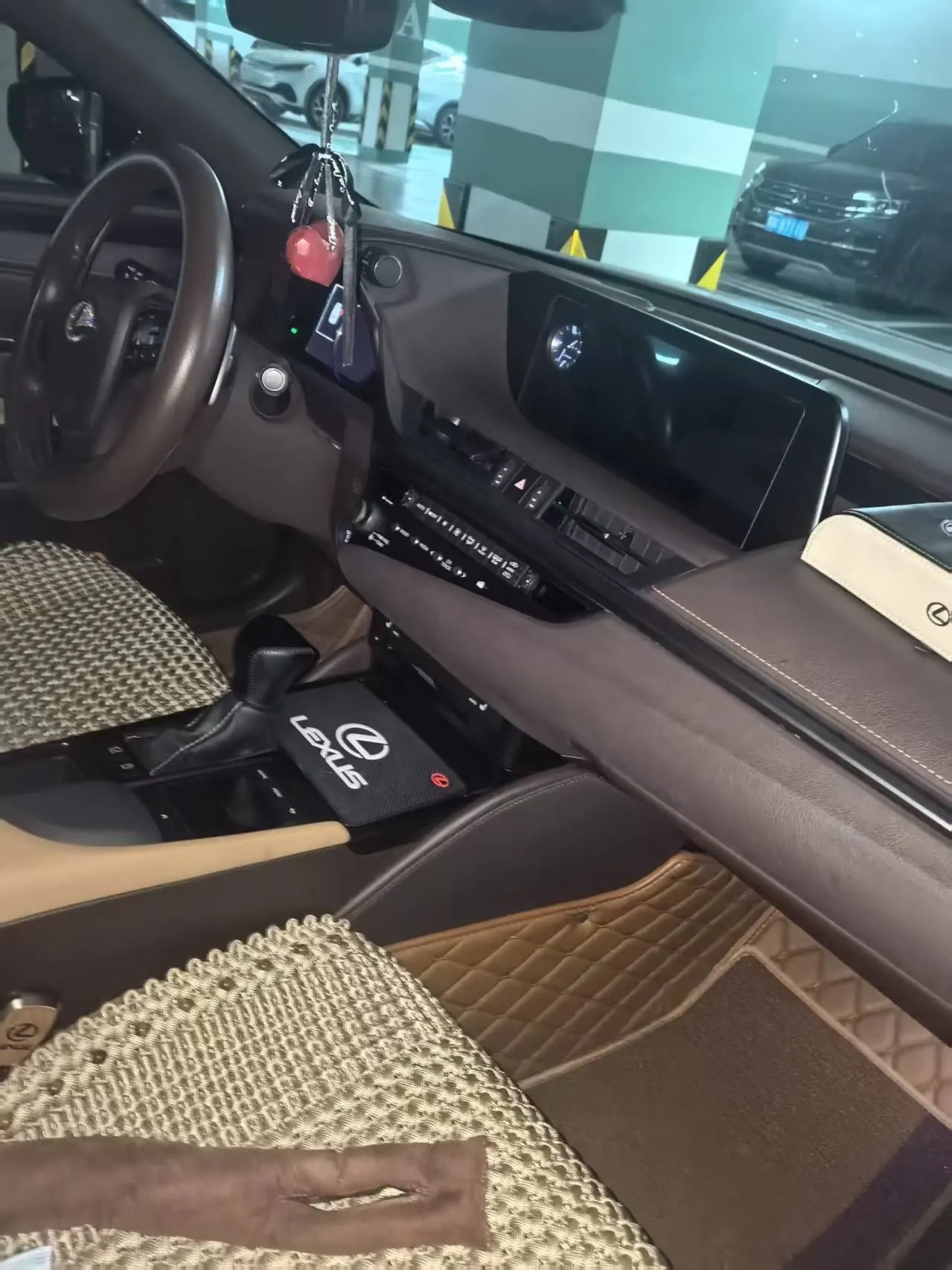 Lexus ES (Imported) 2021 ES200 2.0 Stepless Premium Edition Automatic Gear 5