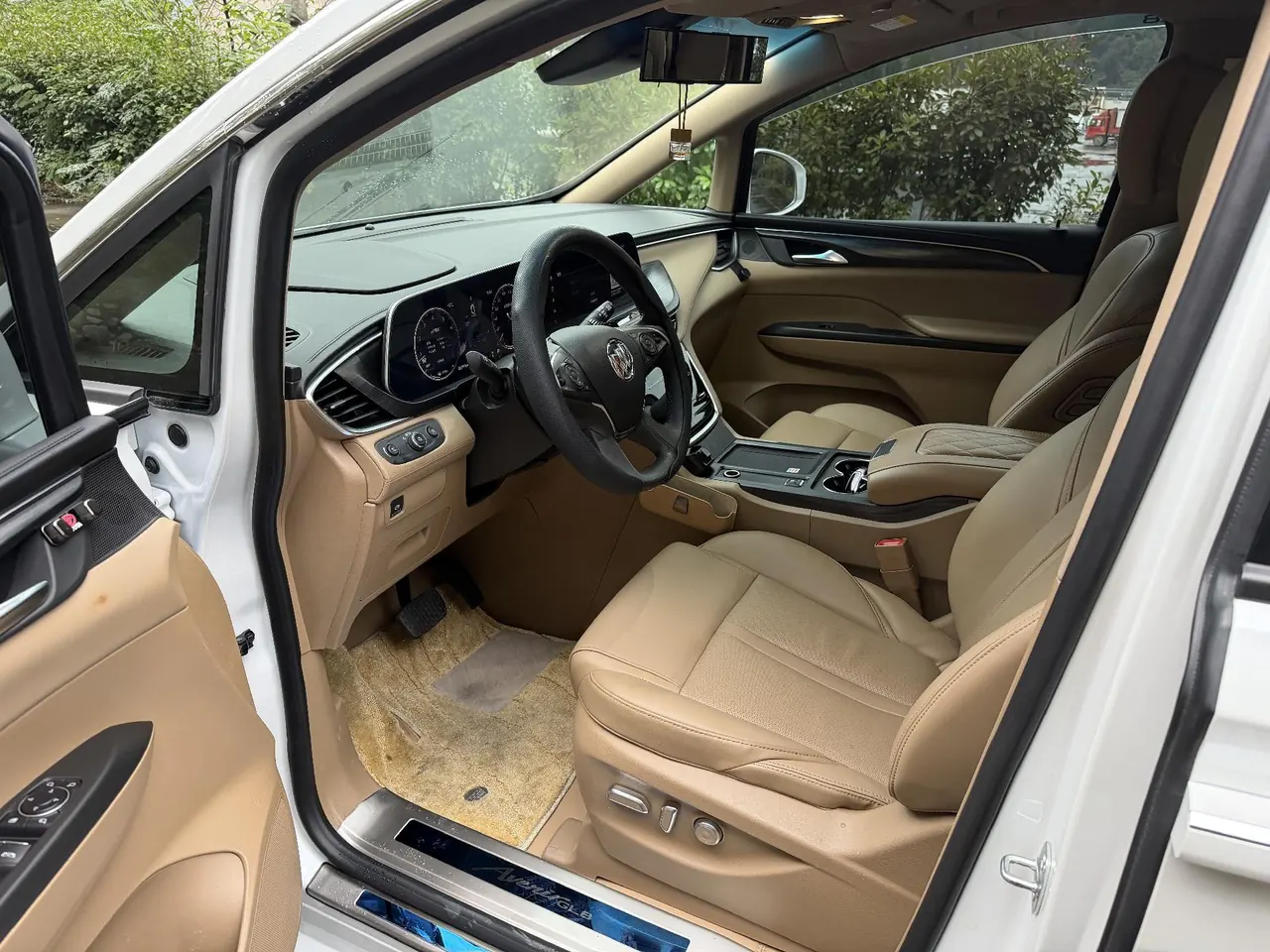 Buick 2020 GL8 ES Lu Zun 2.0T 653T Luxury Automatic Gear 2