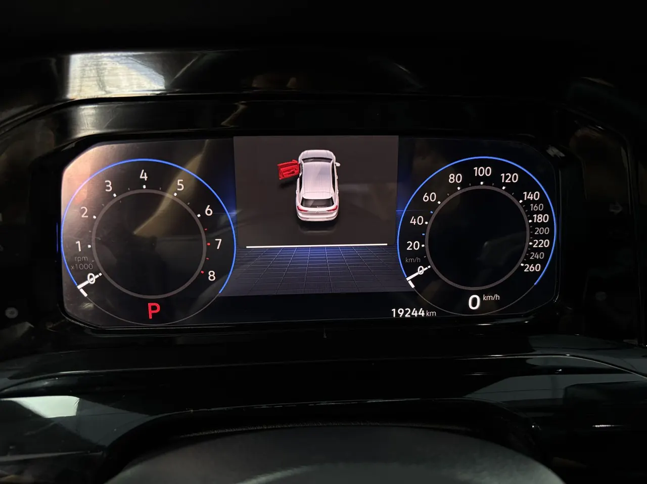 Volkswagen 2023 Golf 8 R-Line 1.4TSI 280TSI Lite Automatic 12