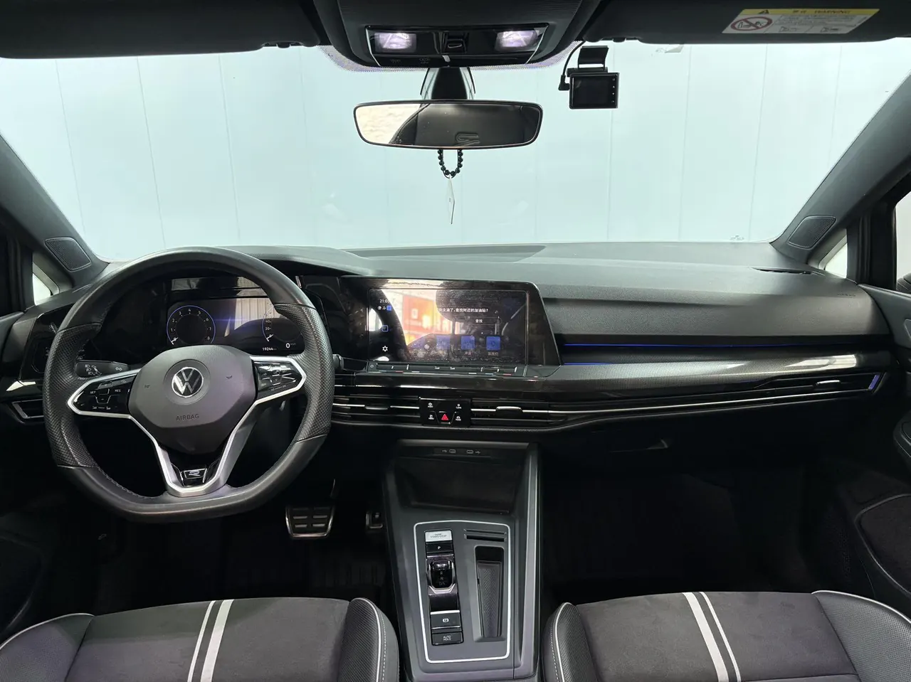 Volkswagen 2023 Golf 8 R-Line 1.4TSI 280TSI Lite Automatic 9