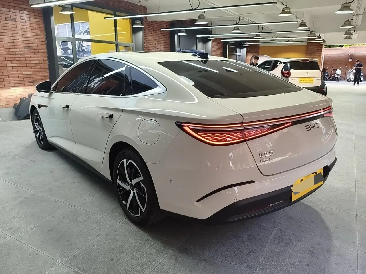 BYD 2026 Seal 07 DM-i 1.5T CVT 230km Flagship Automatic 3