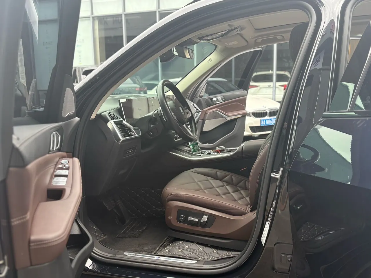 BMW 2023 X5 xDrive30Li 48V 2.0T exclusive m sports obsidian night suit automatic gear 4