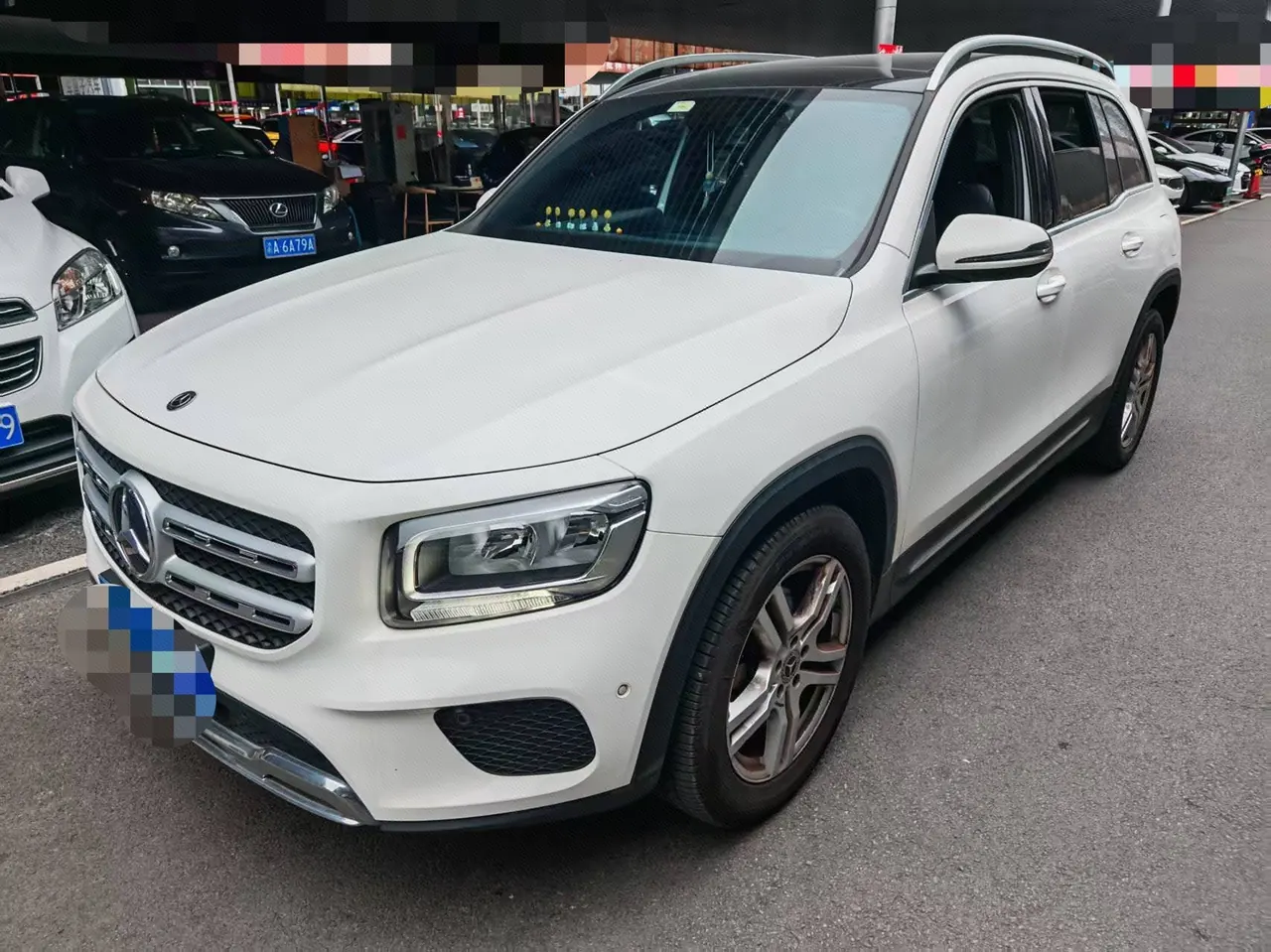 Открыть галерею: Mercedes Benz 2020 GLB 180 1.3T Fashion Automatic
