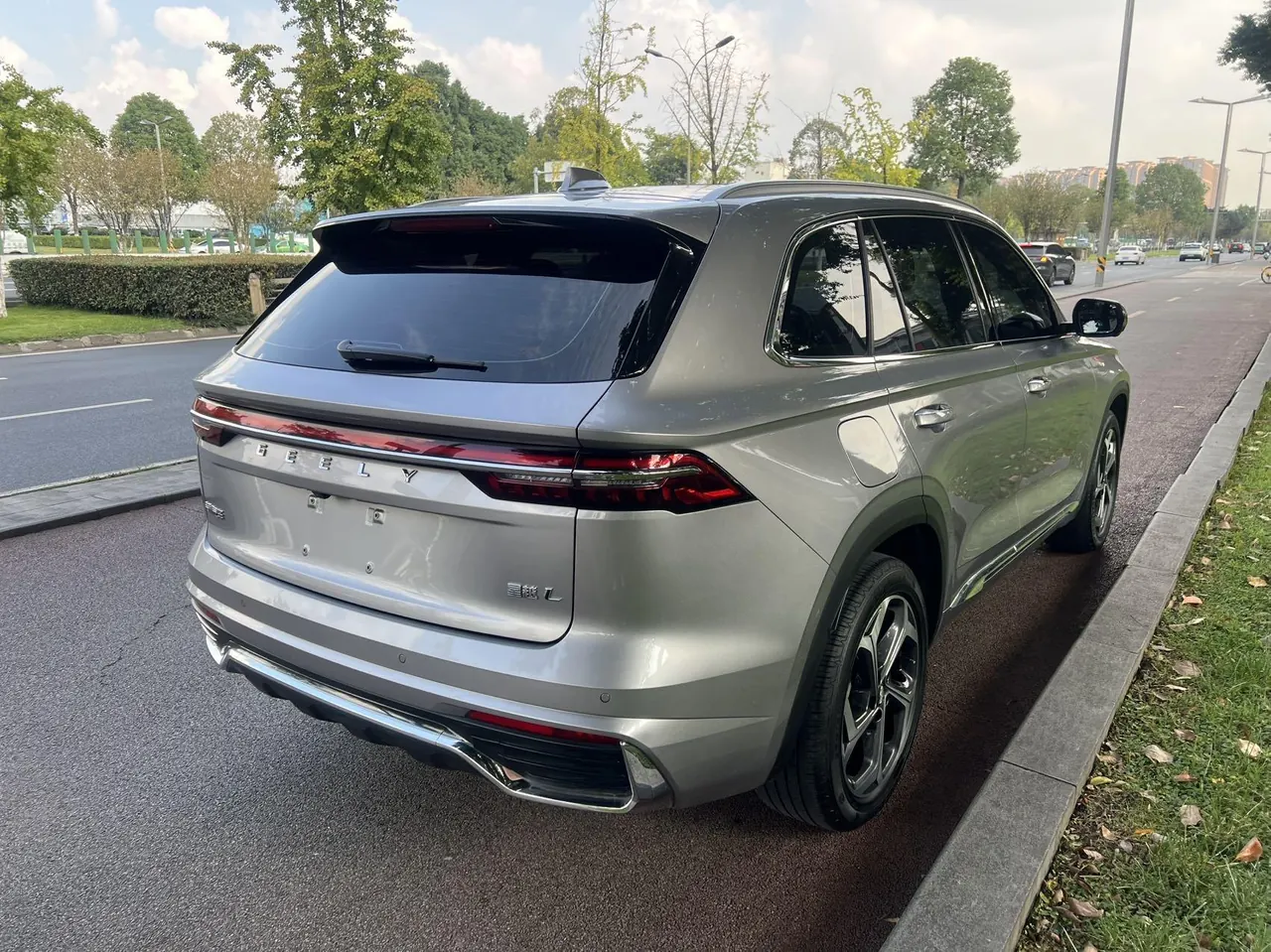 Geely 2021 XingyueL (Monjaro) 2.0TD EVO two-wheel drive distinguished automatic transmission 3