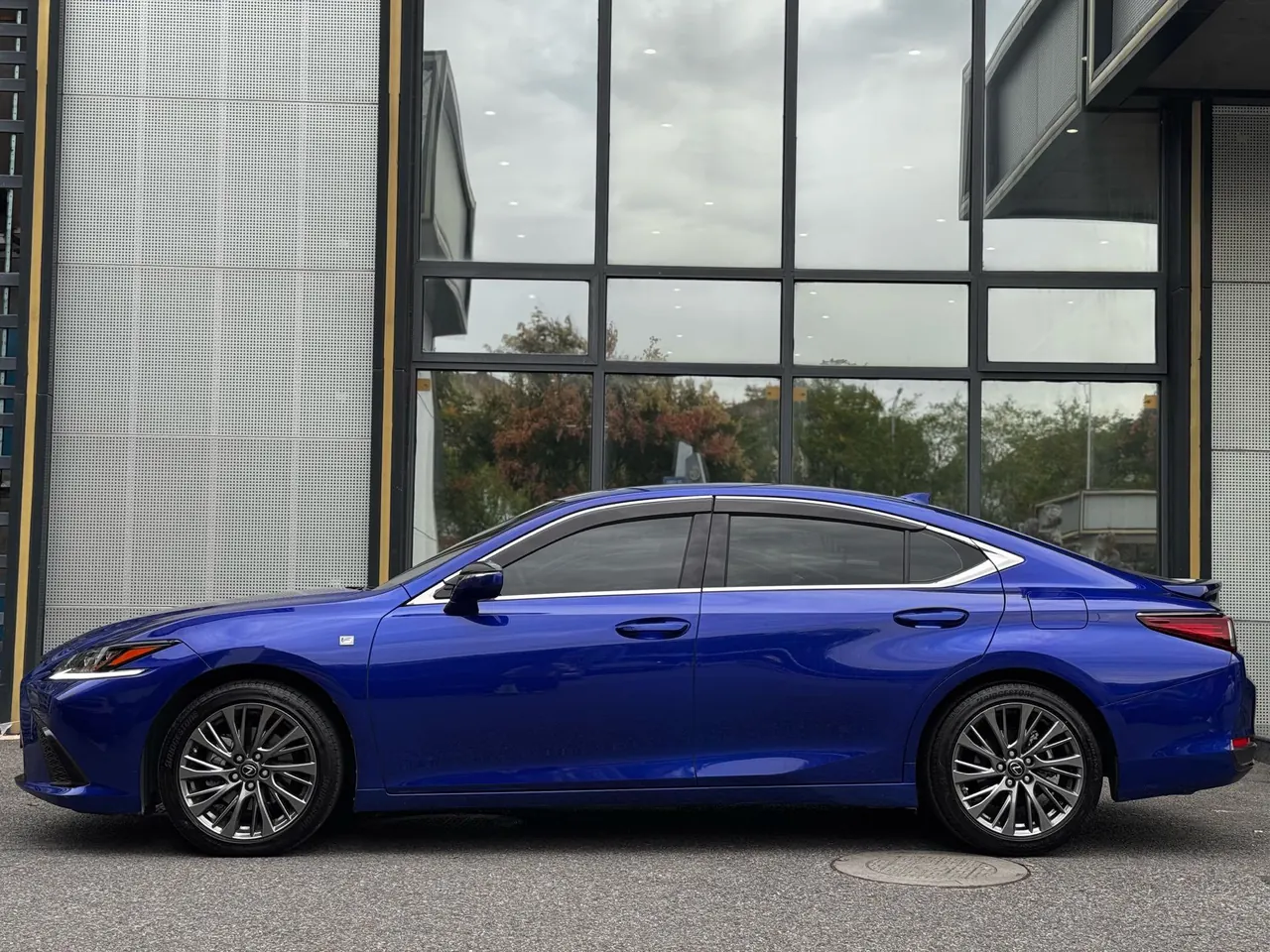 Lexus ES (Imported) 2020 ES260 F SPORT 2.5 Automatic Gear 5