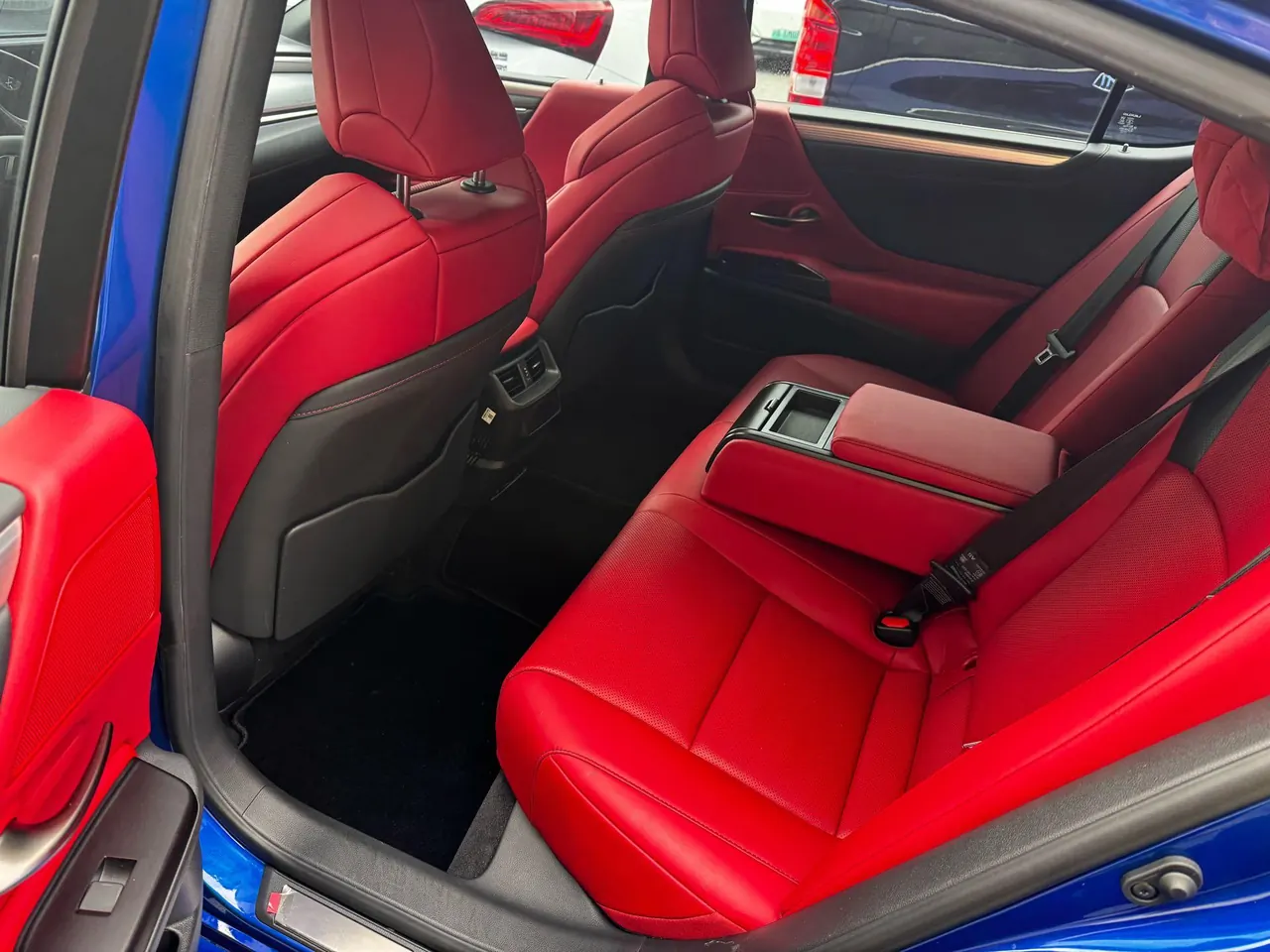 Lexus ES (Imported) 2020 ES260 F SPORT 2.5 Automatic Gear 7