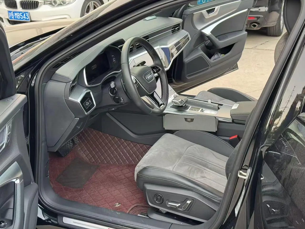 Audi 2024 A6L 2.0TFSI 40TFSI Deluxe Dynamic Automatic 5
