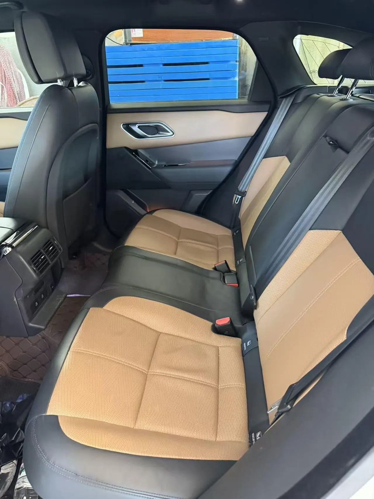 Land Rover Range Rover Star Pulse (Imported) 2024 Range Rover Star Pulse 2.0T Dynamic SE Automatic Gear 4