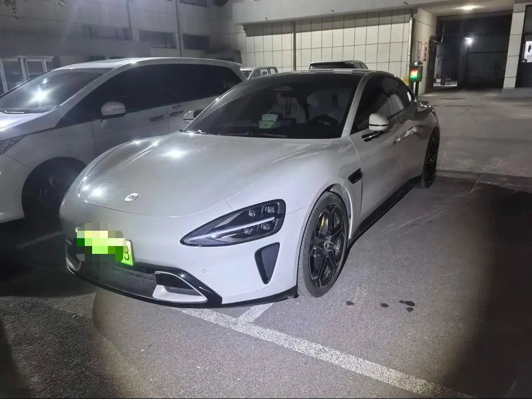 MI 2024 SU 7 700km Rear Drive Long Endurance Smart Driving Edition Automatic Gear - View 1