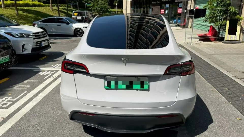 Tesla 2021 Model Y Standard Endurance Rear Drive Automatic Gear 6