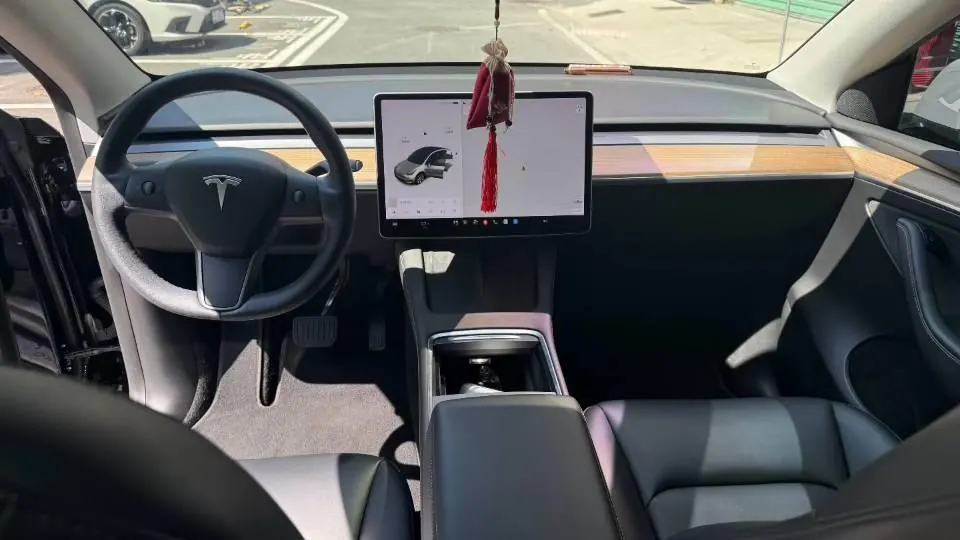 Tesla 2021 Model Y Standard Endurance Rear Drive Automatic Gear 8