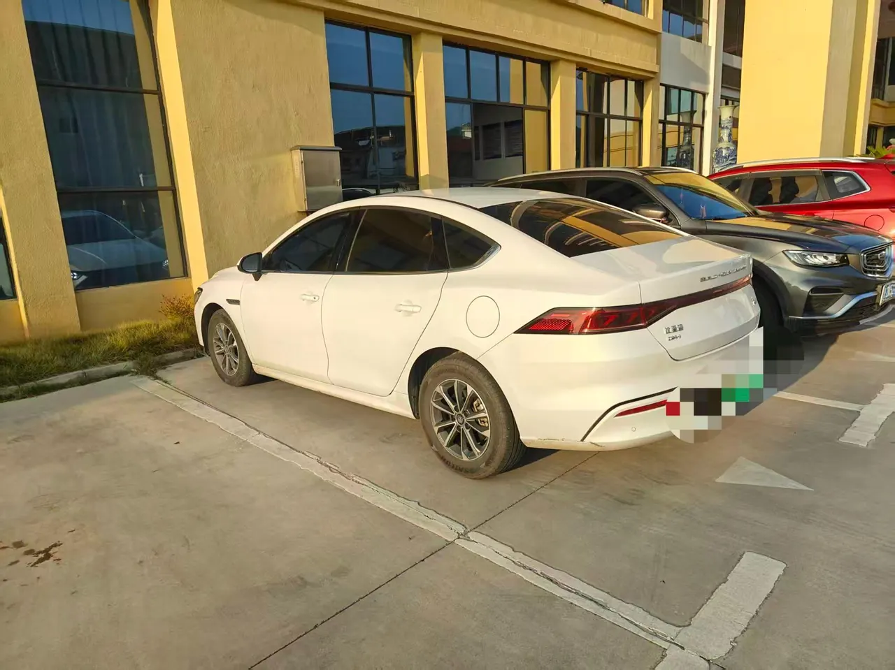 BYD 2024 Qin PLUS DM-i 1.5 stepless glory version 55KM leading automatic gear 3
